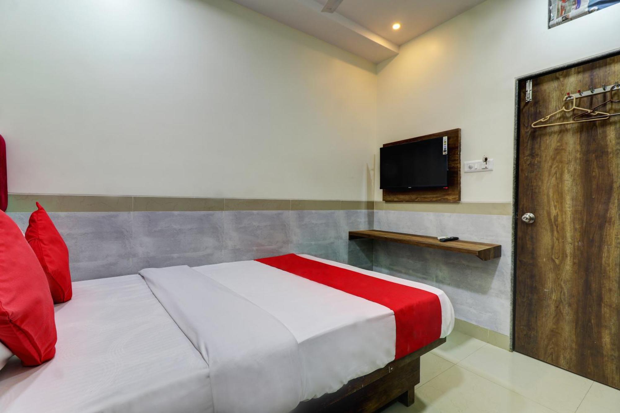 מומביי Hotel New Balaji Residency מראה חיצוני תמונה